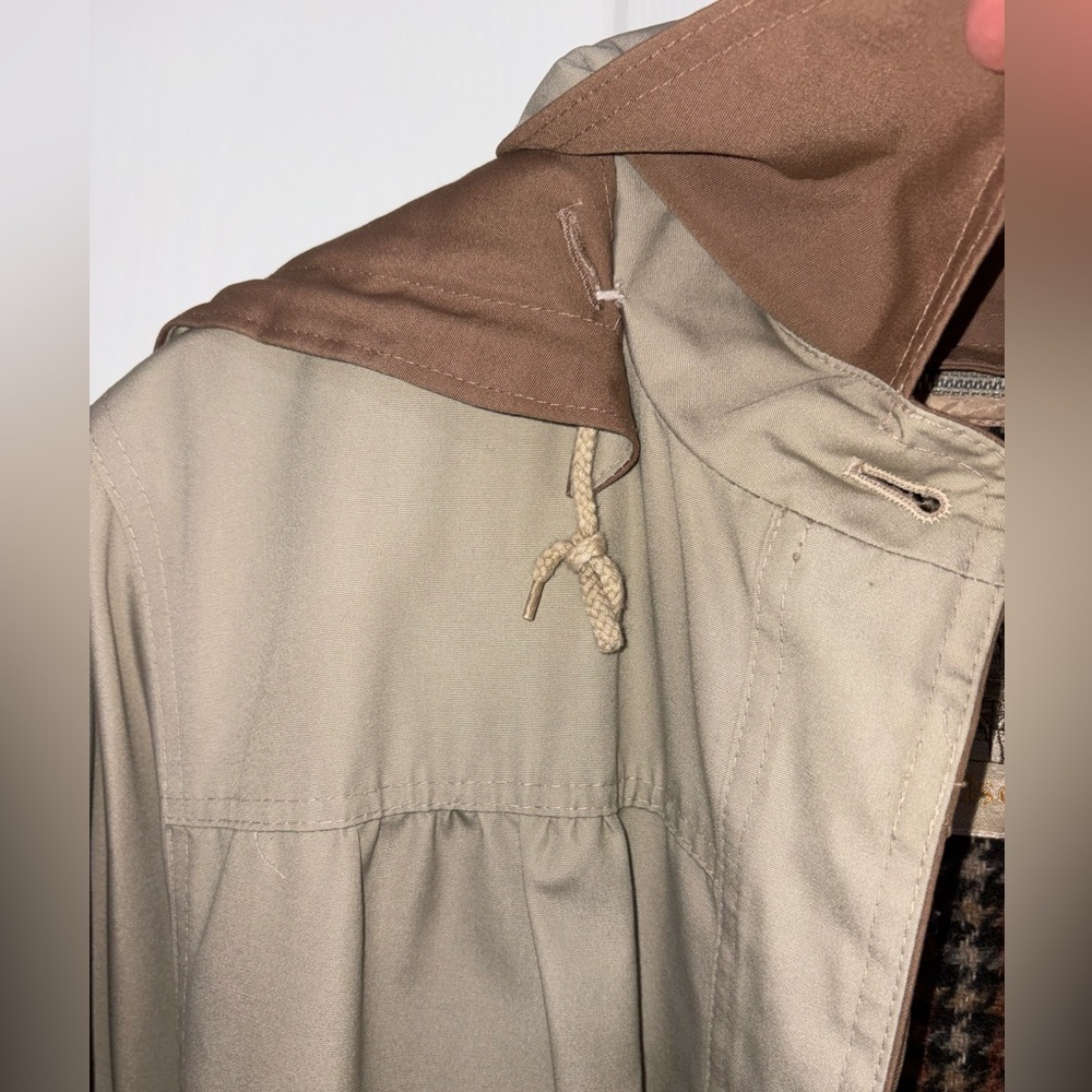 Vintage Windsor Bay Trench Coat Petite 16 Tan Belted Jacket Classic - Picture 12 of 12